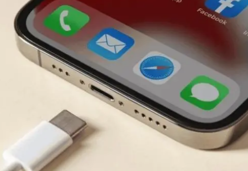 江口苹果15维修分享iPhone15改USB-C接口后能和安卓用户互借充电器吗 